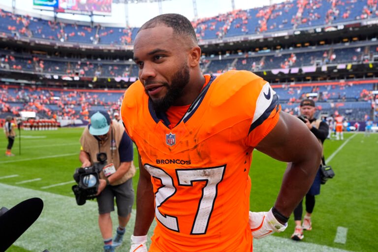 start and sit running backs week 4