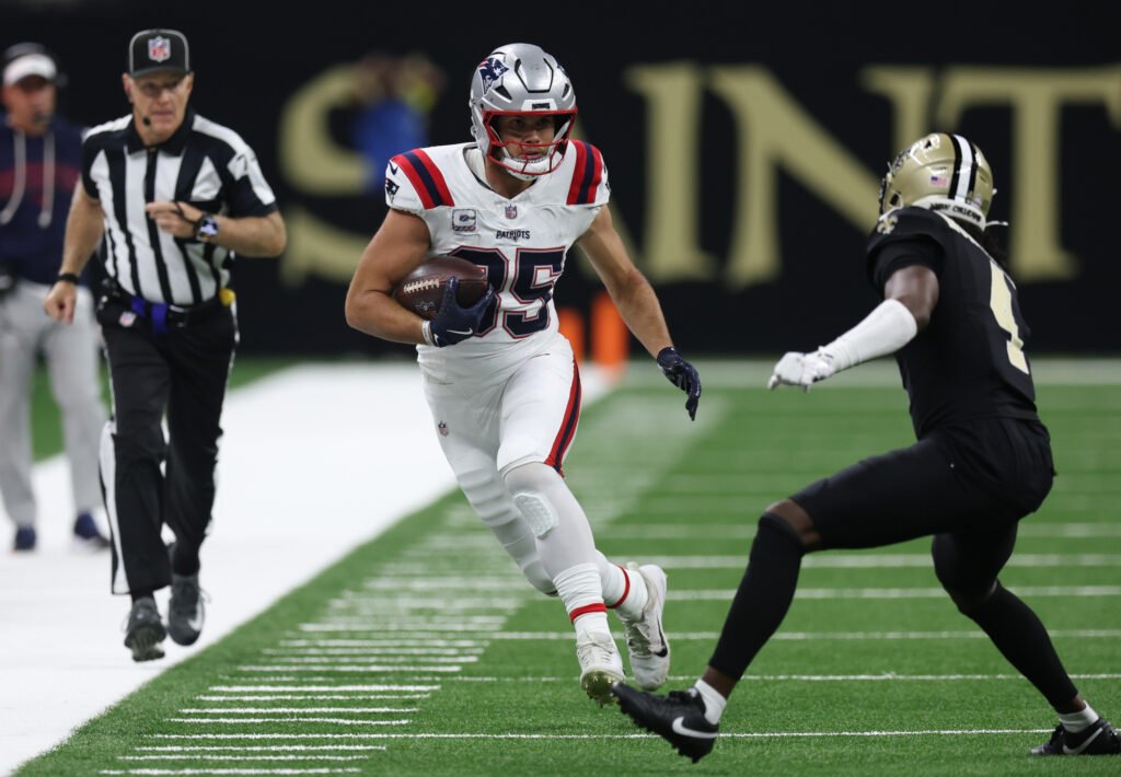 start and sit fantasy football