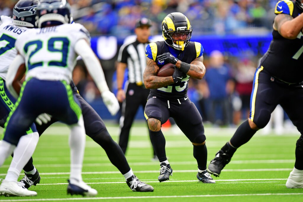 start and sit fantasy football